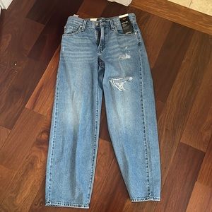 Levi’s Baggy Dad Jeans